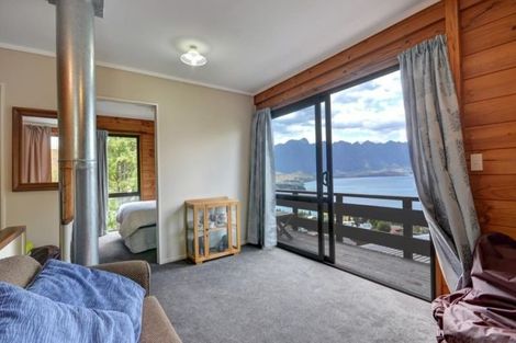 Photo of property in 15 Lochy Road, Fernhill, Queenstown, 9300