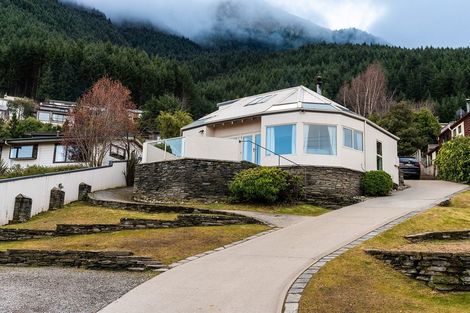 Photo of property in 9a Arawata Terrace, Fernhill, Queenstown, 9300