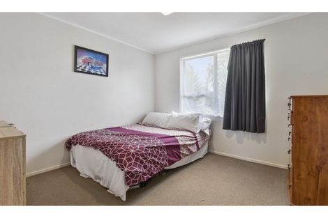 Photo of property in 3 Smedley Street, Manurewa, Auckland, 2102