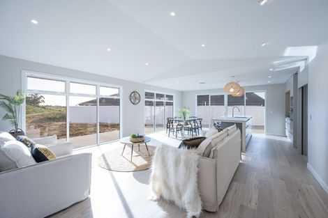 Photo of property in 72 Les Wakefield Road, Mapua, 7005