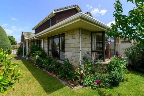 Photo of property in 22 Maida Vale Street, Fenton Park, Rotorua, 3010