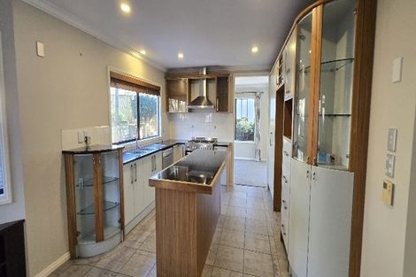 Photo of property in 17 Skye Road, East Tamaki Heights, Auckland, 2016