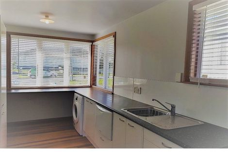 Photo of property in 9 Castor Crescent, Cannons Creek, Porirua, 5024