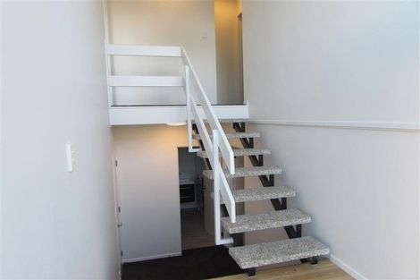 Photo of property in 2/76 Heathcote Road, Castor Bay, Auckland, 0620