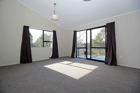 Photo of property in 31 Coulthard Terrace, Opaheke, Papakura, 2113