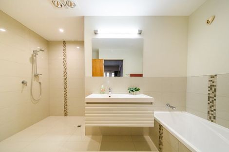 Photo of property in 480 Ruahine Street, Terrace End, Palmerston North, 4410