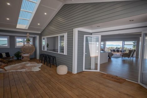 Photo of property in 5 Christine Drive, Coopers Beach, 0420