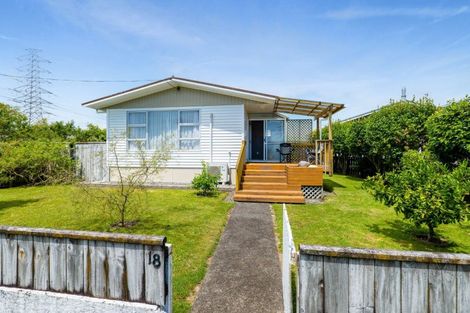 Photo of property in 18 Saxton Road, Upper Vogeltown, New Plymouth, 4310