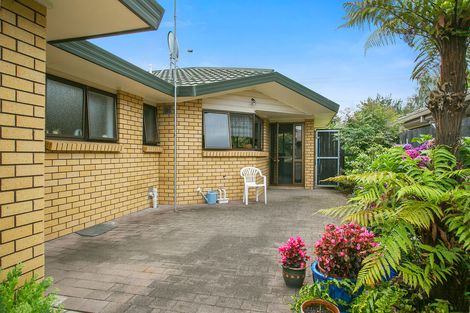 Photo of property in 260 Shakespeare Street, Leamington, Cambridge, 3432