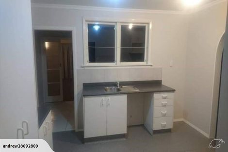 Photo of property in 17 East Street, Terrace End, Palmerston North, 4410