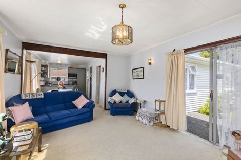 Photo of property in 22 Richard Grove, Stokes Valley, Lower Hutt, 5019