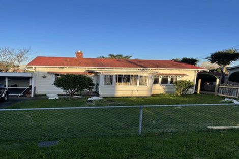 Photo of property in 1/66 Nile Road, Milford, Auckland, 0620