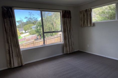 Photo of property in 7 Mcquoid Place, Glenfield, Auckland, 0629