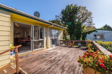 Photo of property in 28 Churchill Crescent, Featherston, 5710