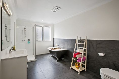 Photo of property in 169 Upper Pitone Road, Pitone, New Plymouth, 4374