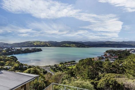 Photo of property in 164 Kahu Road, Paremata, Porirua, 5024