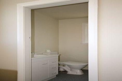 Photo of property in 17 Auburn Avenue, Upper Riccarton, Christchurch, 8041