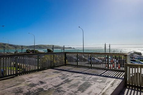 Photo of property in 176 Saint Andrews Road, Plimmerton, Porirua, 5026