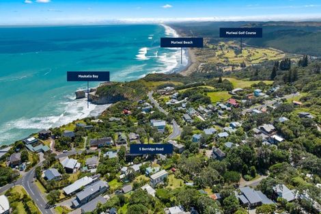 Photo of property in 5 Berridge Road, Muriwai, 0881