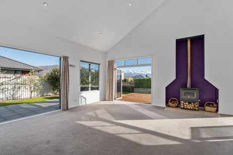 Photo of property in 8 Matthews Crescent, Cromwell, 9310