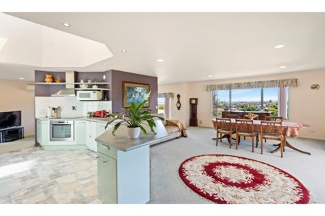 Photo of property in 26 Silkwood Grove, Totara Heights, Auckland, 2105