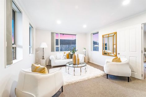 Photo of property in 75 Riverside Drive, Waiuku, 2123