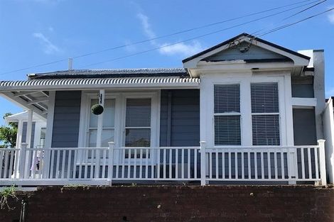 Photo of property in 9 Dawson Street, Berhampore, Wellington, 6023