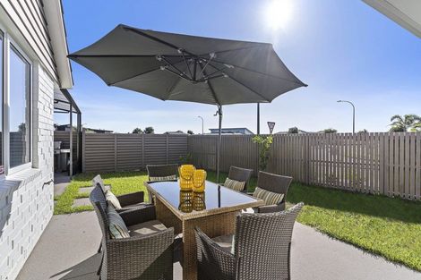 Photo of property in 63 Golden Sands Drive, Papamoa Beach, Papamoa, 3118