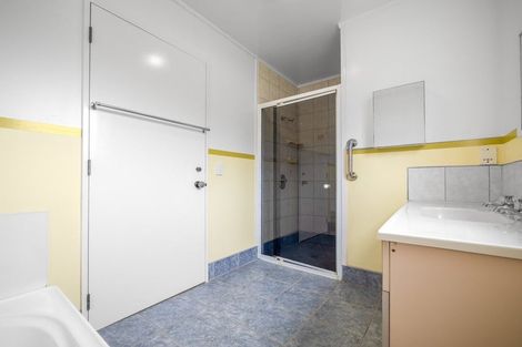 Photo of property in 15 Beresford Street, Russell, 0202