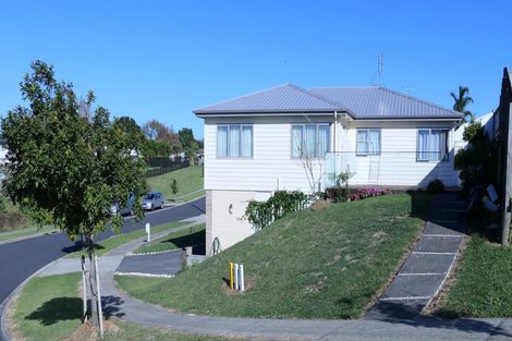 Photo of property in 10 Regis Park Drive, Pukekohe, 2120