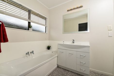 Photo of property in 23 Endeavour Avenue, Flagstaff, Hamilton, 3210
