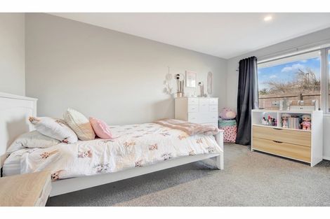 Photo of property in 177b High Street, Oxford, 7430