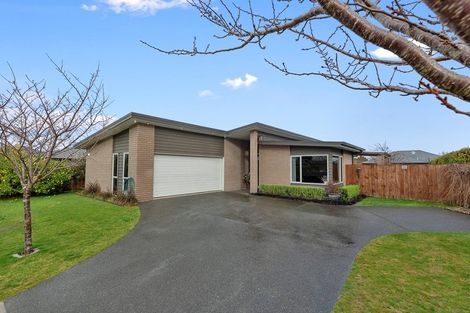 Photo of property in 6 Foxbury Court, Rototuna North, Hamilton, 3210