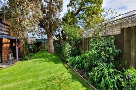 Photo of property in 21 Grey Street, College Estate, Whanganui, 4500