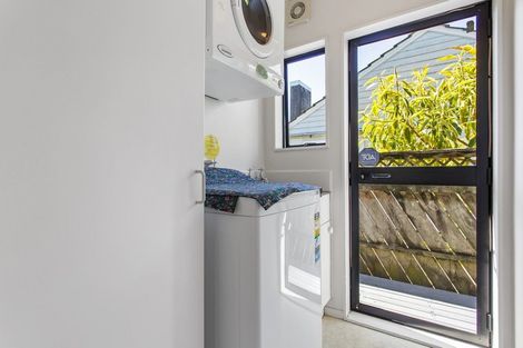 Photo of property in 1c Blackett Crescent, Meadowbank, Auckland, 1072