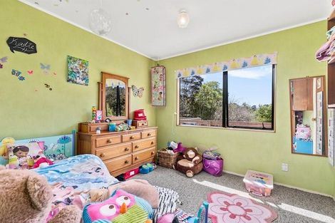 Photo of property in 2a Parklands Avenue, Swanson, Auckland, 0612