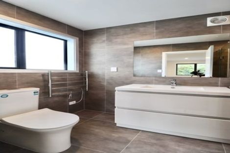 Photo of property in 210b Forrest Hill Road, Forrest Hill, Auckland, 0620