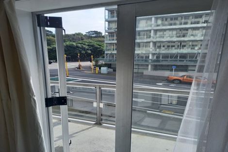 Photo of property in Terrace Heights Apartments, 2a/163 The Terrace, Wellington Central, Wellington, 6011