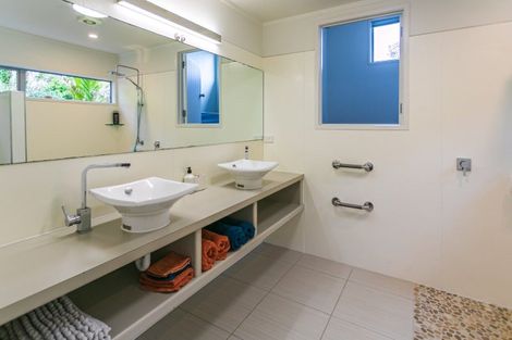 Photo of property in 402 Tuateawa Road, Tuateawa, Coromandel, 3583