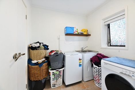 Photo of property in 19 Crosby Road, West Harbour, Auckland, 0618