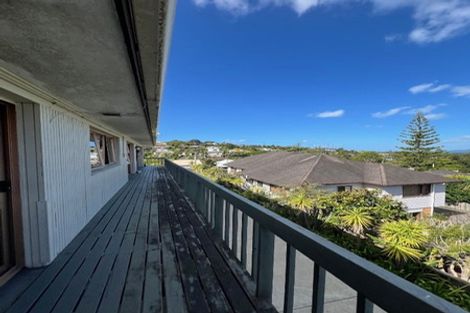 Photo of property in 1/46 Lyons Avenue, Murrays Bay, Auckland, 0630