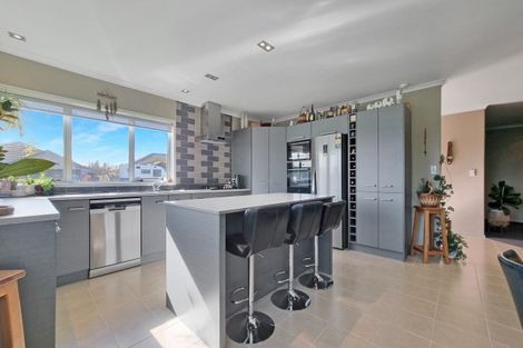 Photo of property in 10 Carroll Place, Owhata, Rotorua, 3010