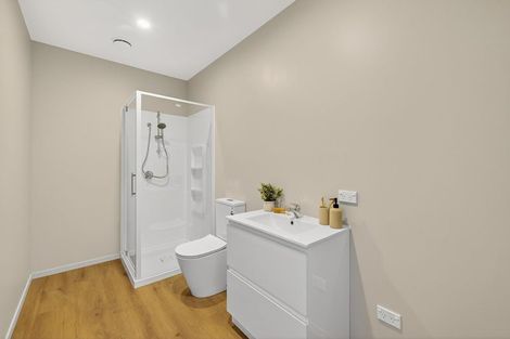 Photo of property in 15 Saint Peters Close, Woolston, Christchurch, 8062