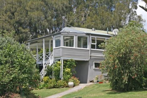 Photo of property in 325 Sandspit Road, Warkworth, 0982
