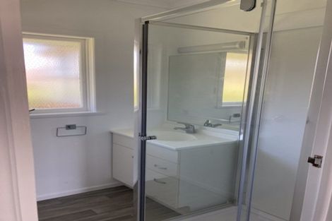 Photo of property in 3/7 Roberts Avenue, Bayswater, Auckland, 0622