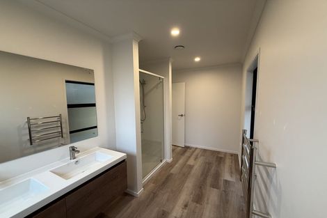 Photo of property in 99 Russell Street, Westport, 7825