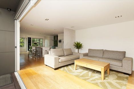 Photo of property in 78 Beach Road, Castor Bay, Auckland, 0620