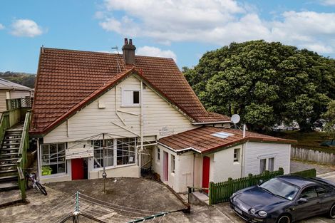 Photo of property in 132 Wallace Street, Mount Cook, Wellington, 6021