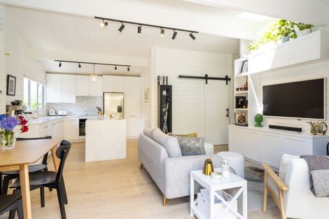 Photo of property in 13 Argyle Place, Arrowtown, 9302