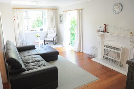 Photo of property in 122 Donald Street, Karori, Wellington, 6012